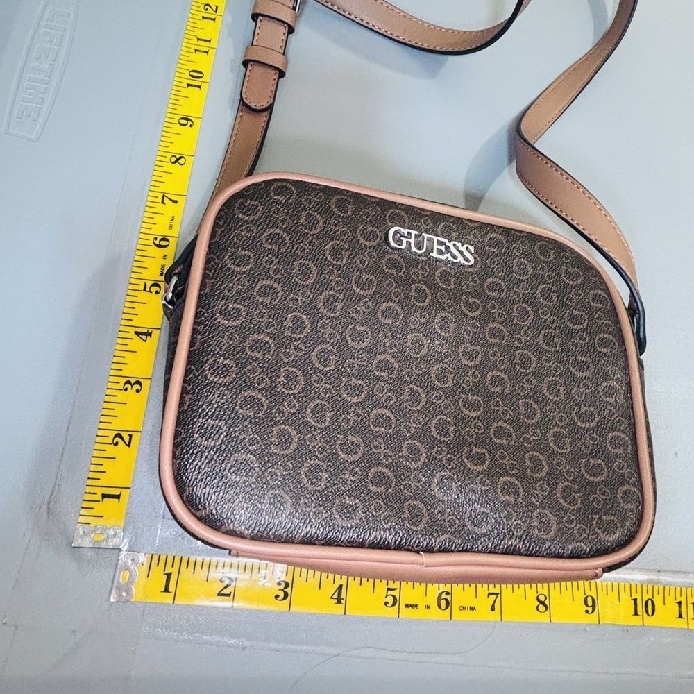 Guess Brown Tan Monogram Vintage Purse Shoulder Bag Crossbody 90s Y2K Clean Nice